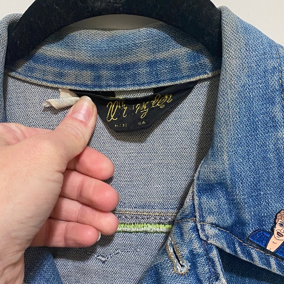 Custom embroidered vintage wrangler jean jacket - Picture 2 of 5